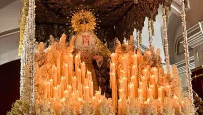 La Estrella vuelve a Triana en una procesion historica